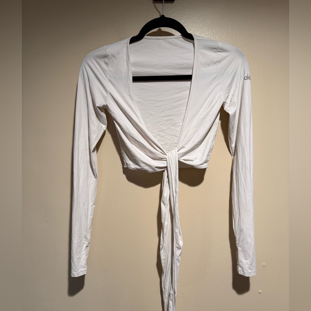 ALO Yoga White Escalate Wrap Top - Picture 4 of 15
